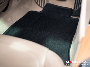 Alfa Romeo Giulia Floor Mat Set - All Weather Rubber Front/ Rear 4 Piece Set - Deluxe - Q4/ AWD Model
